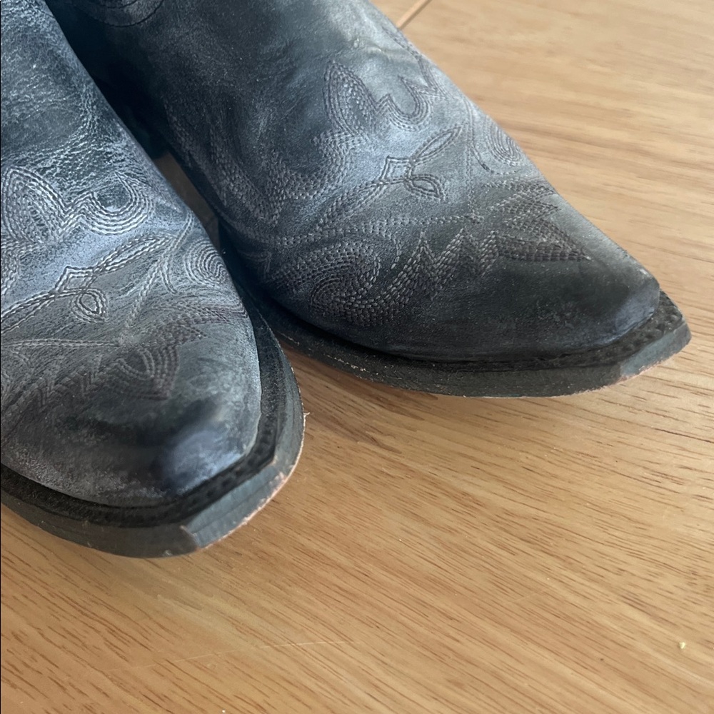 Lane Cowboy Boots - Picture 4 of 10